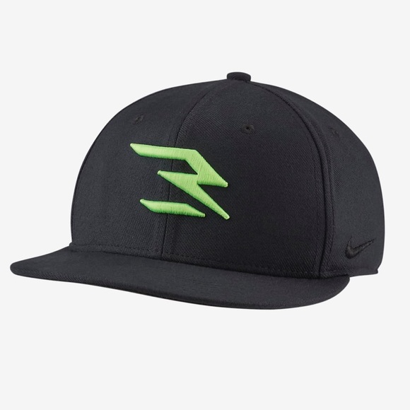 nike true russell wilson swoosh flex qs